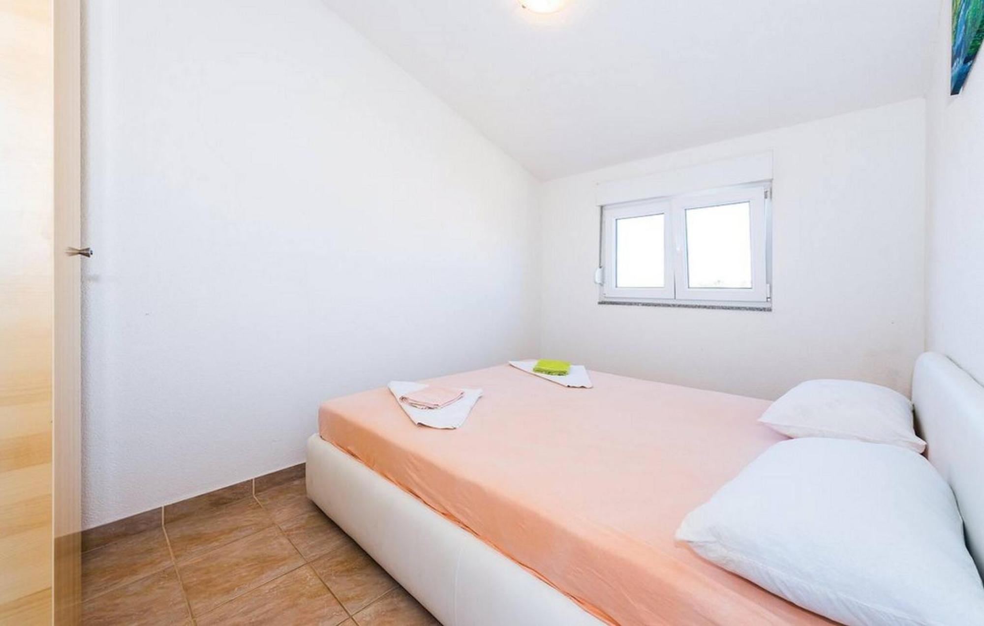 S&G Leko Apartmani Rogoznica Buitenkant foto