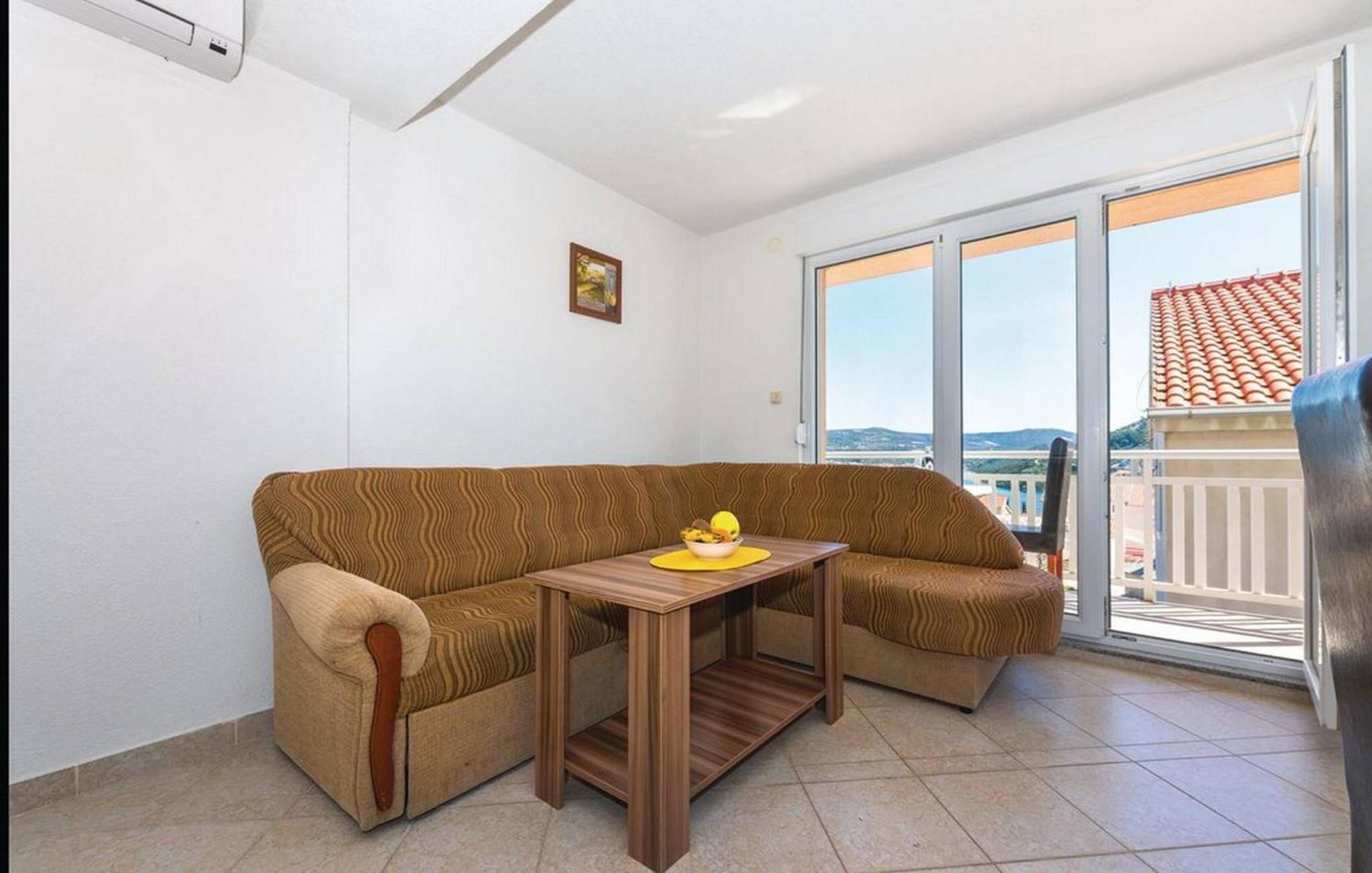 S&G Leko Apartmani Rogoznica Buitenkant foto